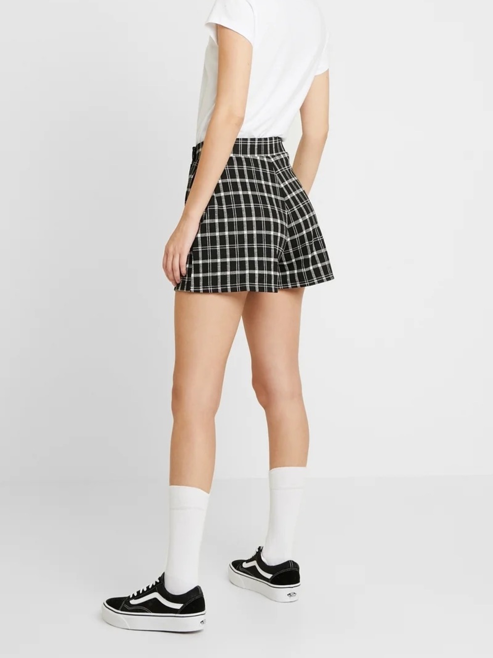 Hollister Black and White Plaid Ultra High-Rise Skort